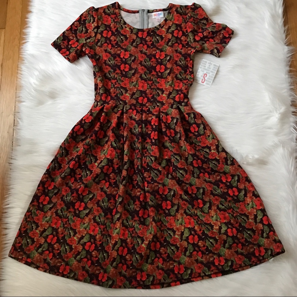 LuLaRoe Small Amelia Dress w Pockets Florals